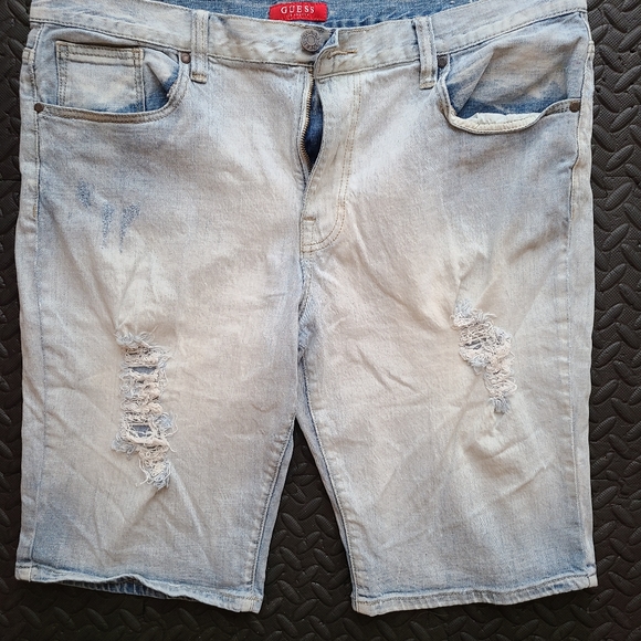 Guess Distressed Jean Shorts - Picture 2 of 3